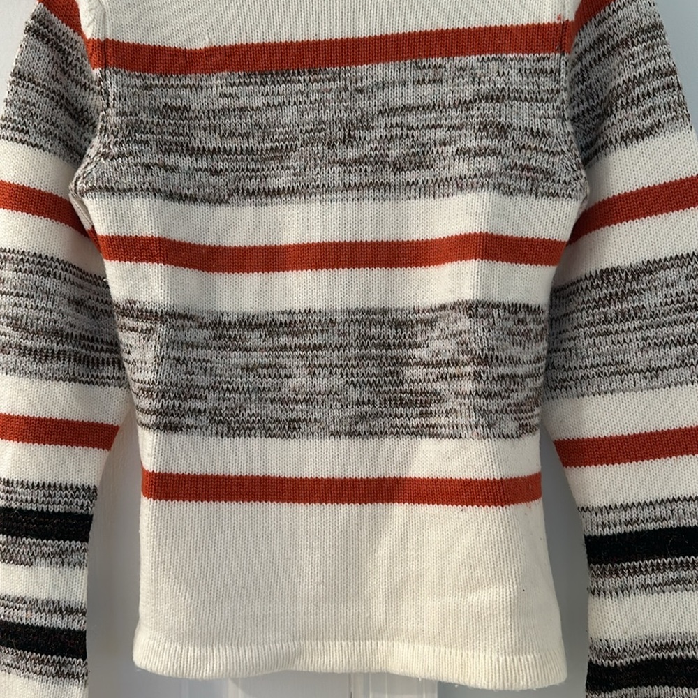 Striped Pattern Colorblock Sweater With Flare Sty… - image 3